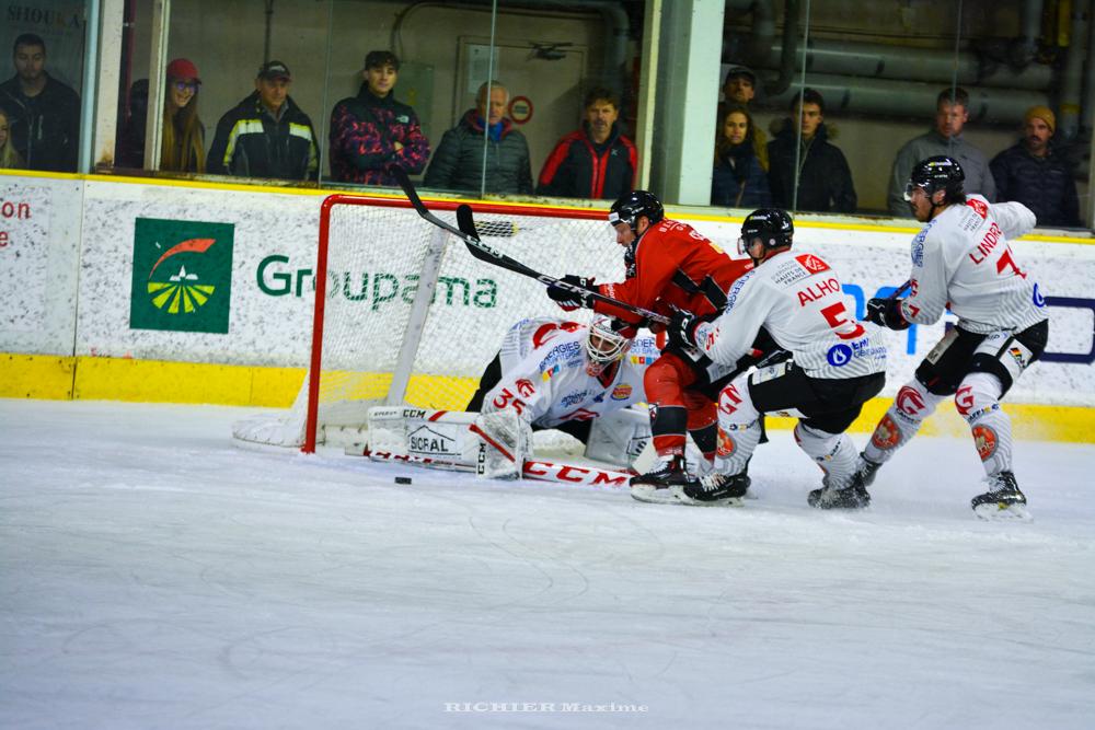 Chamonix  2 - 3 Amiens 