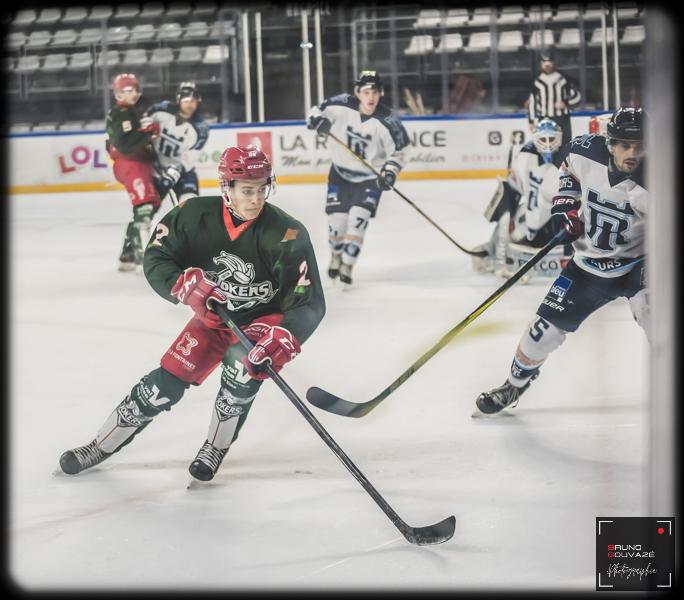 Cergy-Pontoise II 4 - 1 Tours II