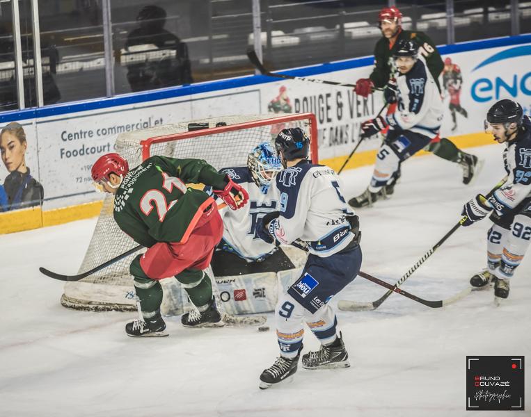 Cergy-Pontoise II 4 - 1 Tours II
