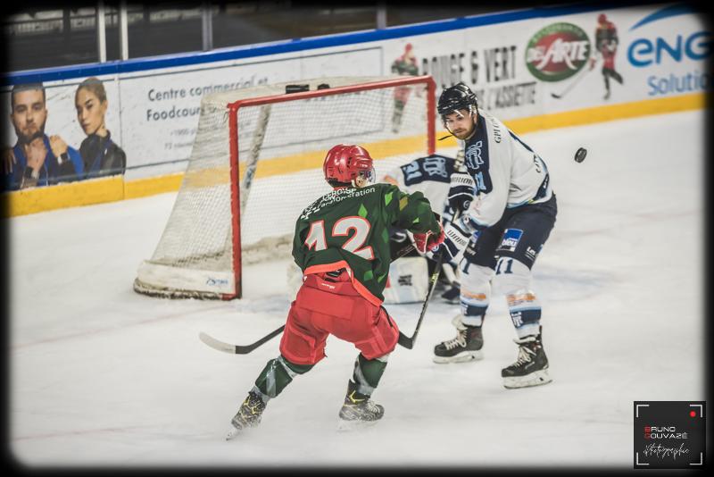 Cergy-Pontoise II 4 - 1 Tours II