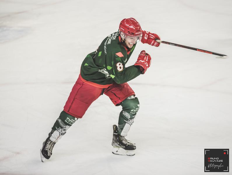 Cergy-Pontoise II 4 - 1 Tours II