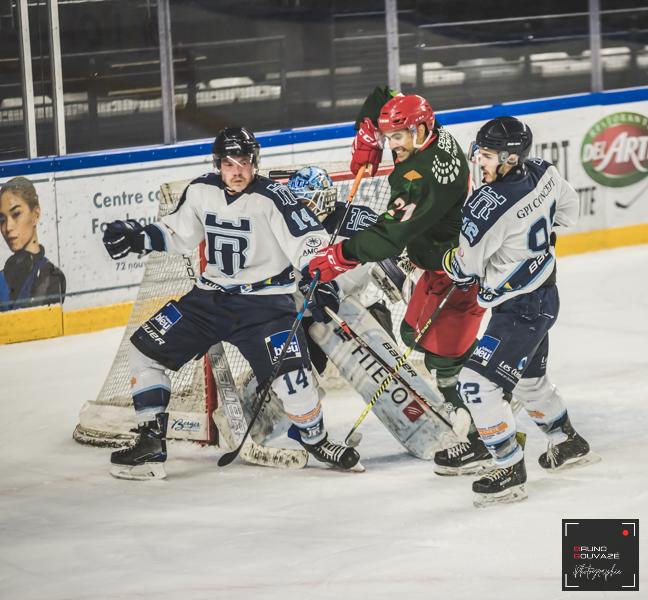 Cergy-Pontoise II 4 - 1 Tours II