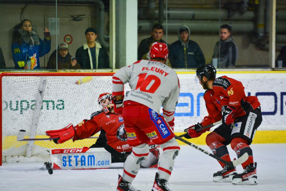 Chamonix  2 - 5 Grenoble 