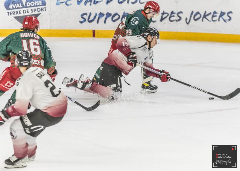 Cergy-Pontoise 2 - 4 Mulhouse
