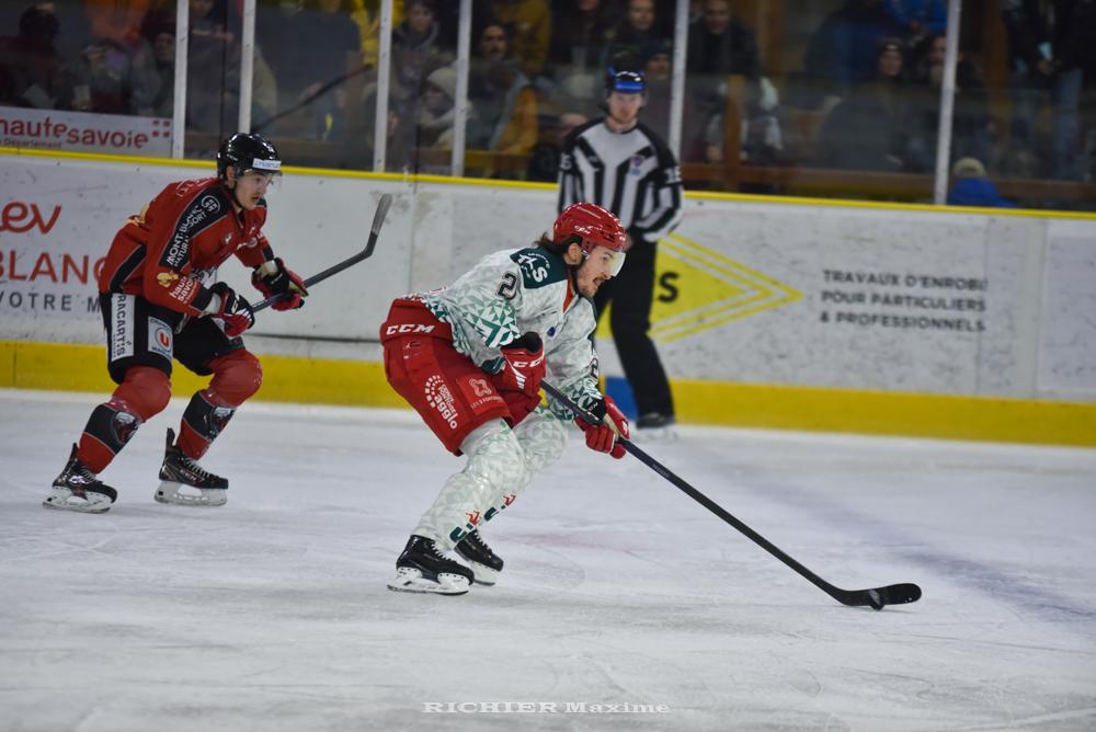Chamonix  5 - 1 Cergy-Pontoise