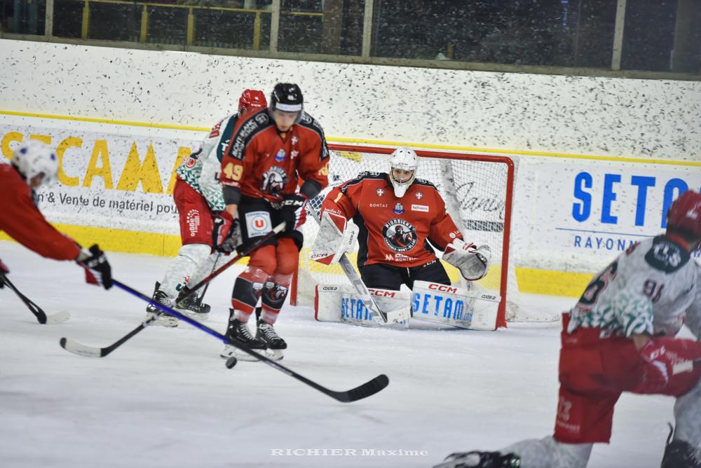 Chamonix  5 - 1 Cergy-Pontoise