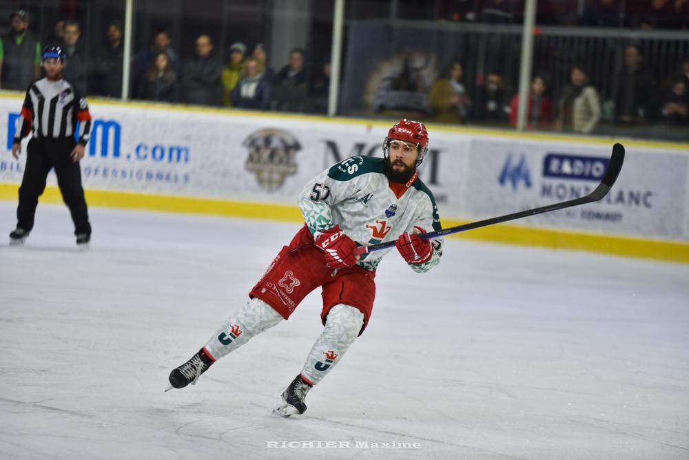 Chamonix  5 - 1 Cergy-Pontoise