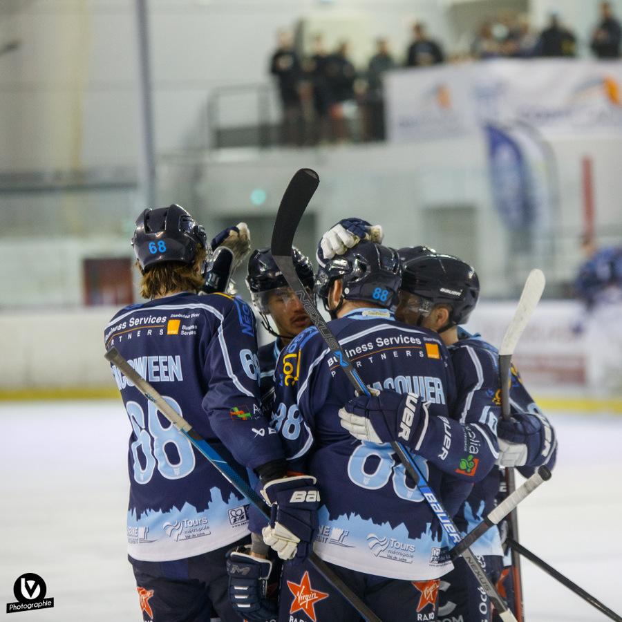 Tours  4 - 0 Strasbourg 