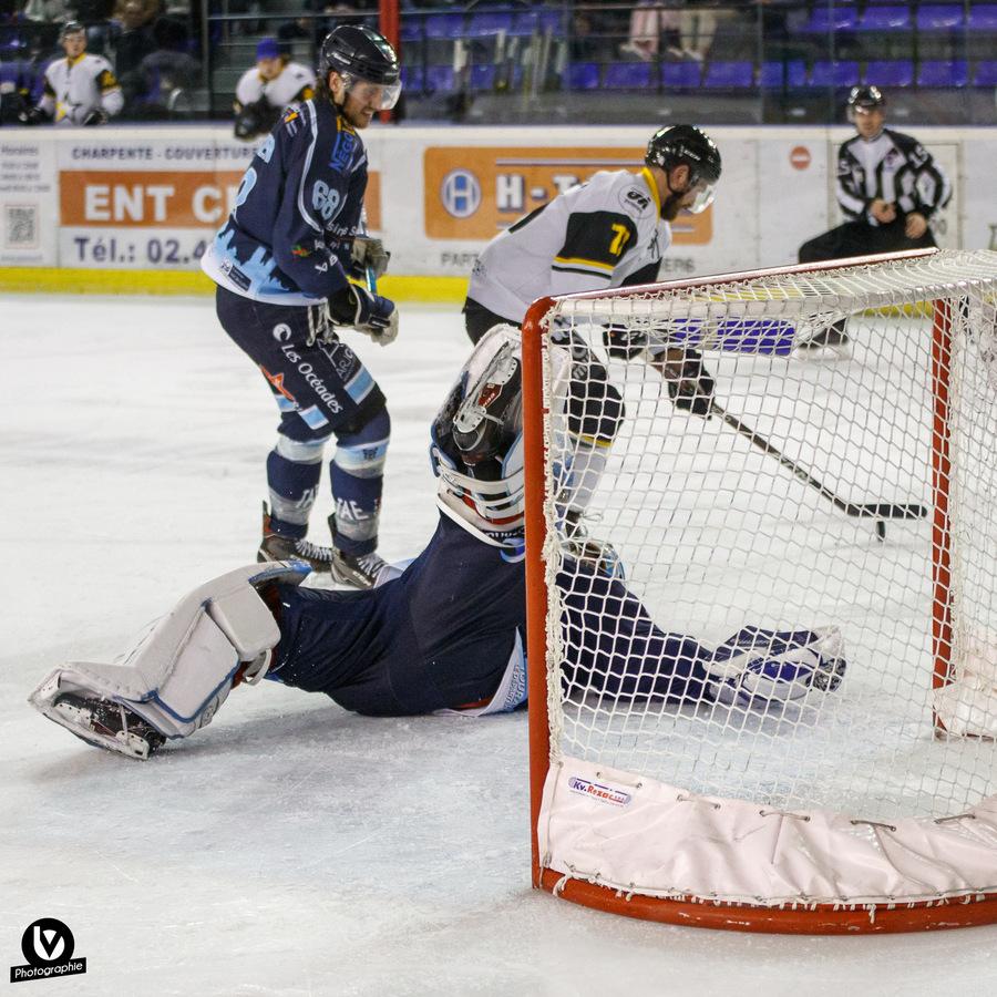 Tours  4 - 0 Strasbourg 
