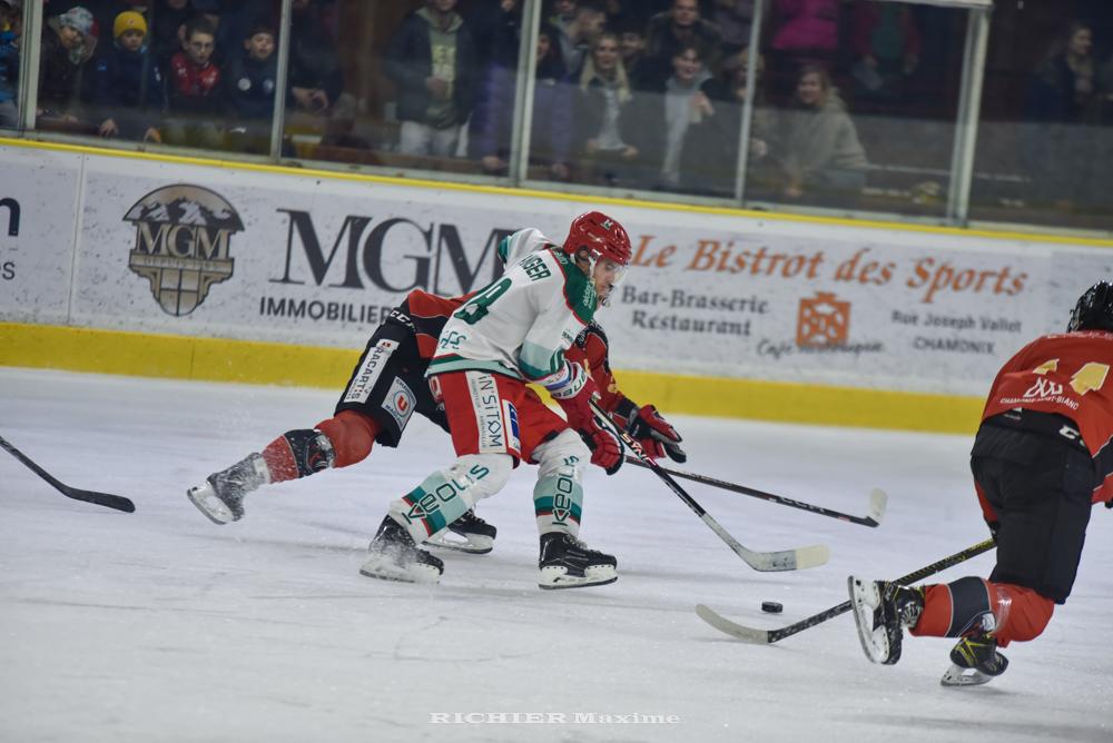 Chamonix  7 - 1 Anglet