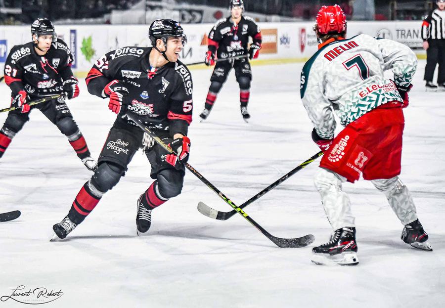 Bordeaux 7 - 3 Cergy-Pontoise