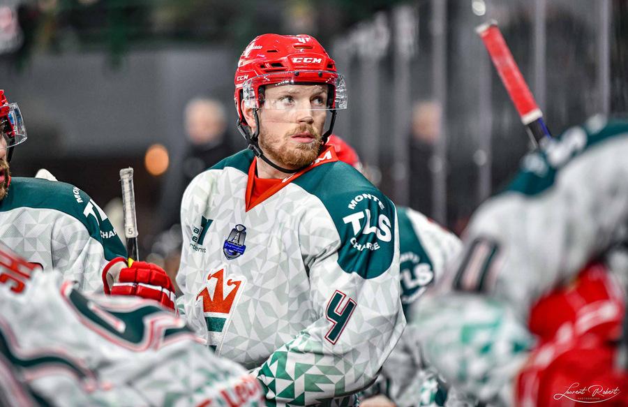 Bordeaux 7 - 3 Cergy-Pontoise