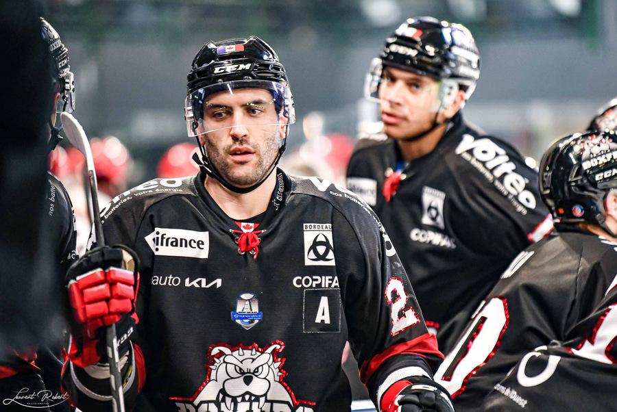 Bordeaux 7 - 3 Cergy-Pontoise