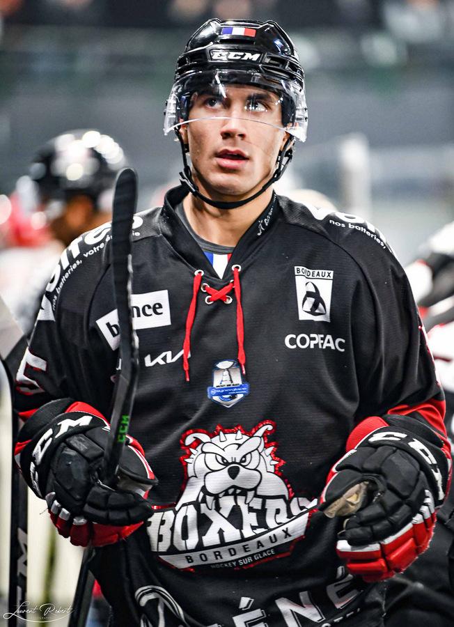 Bordeaux 7 - 3 Cergy-Pontoise