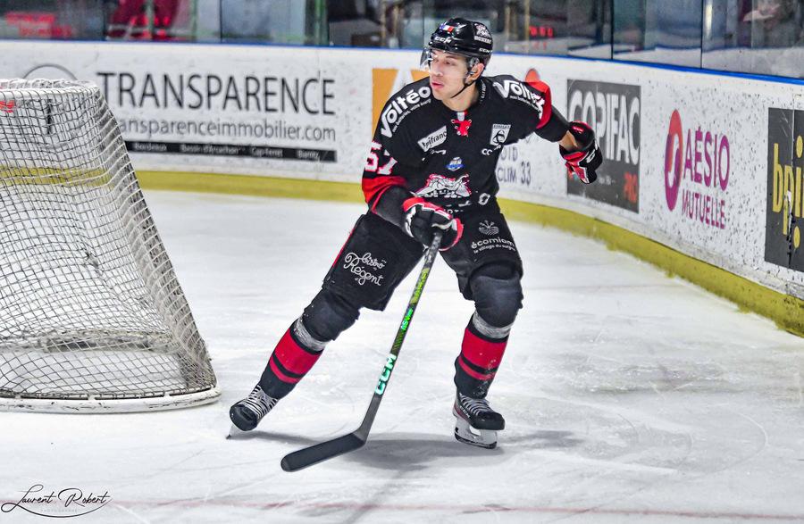 Bordeaux 7 - 3 Cergy-Pontoise