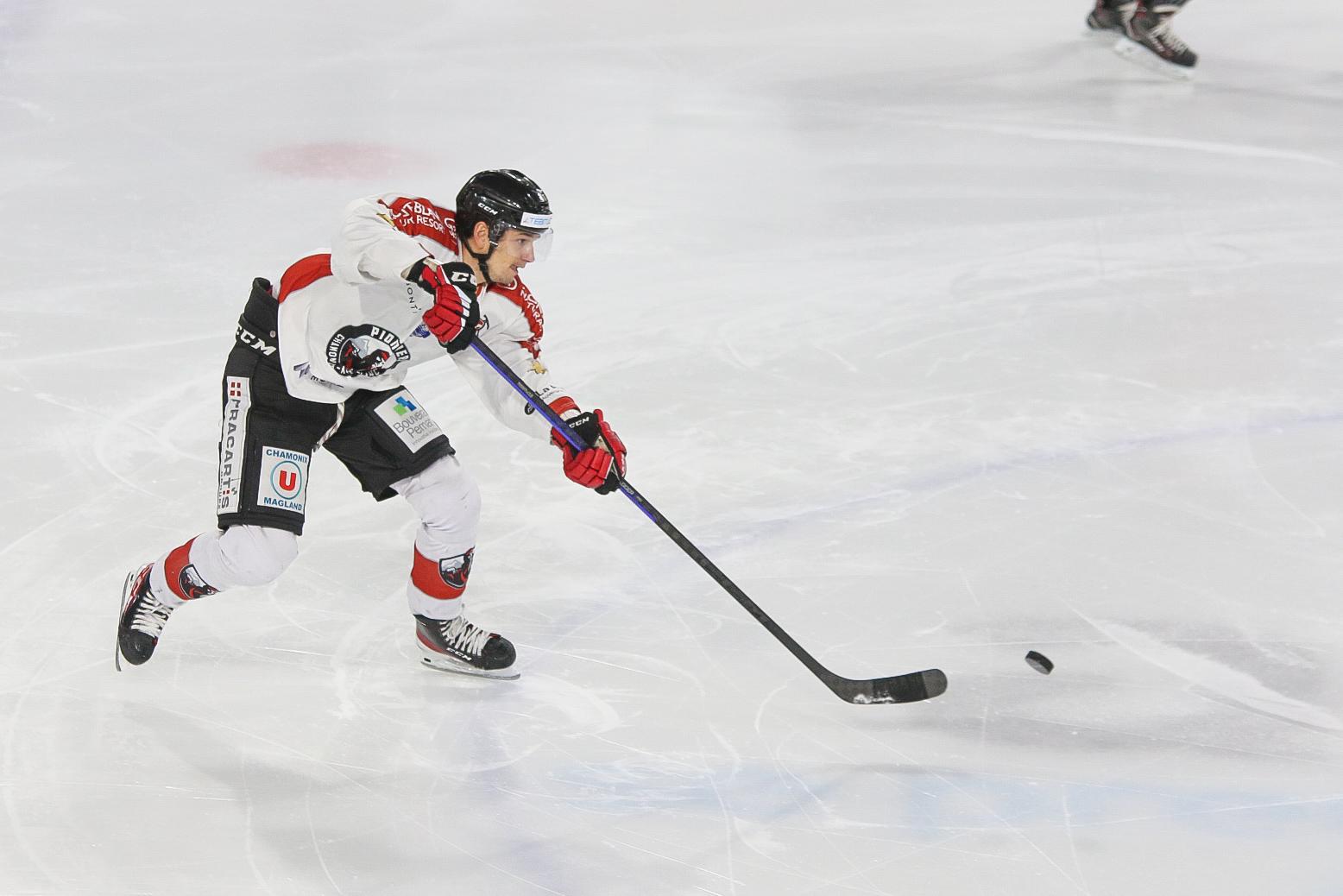 Amiens  1 - 5 Chamonix 