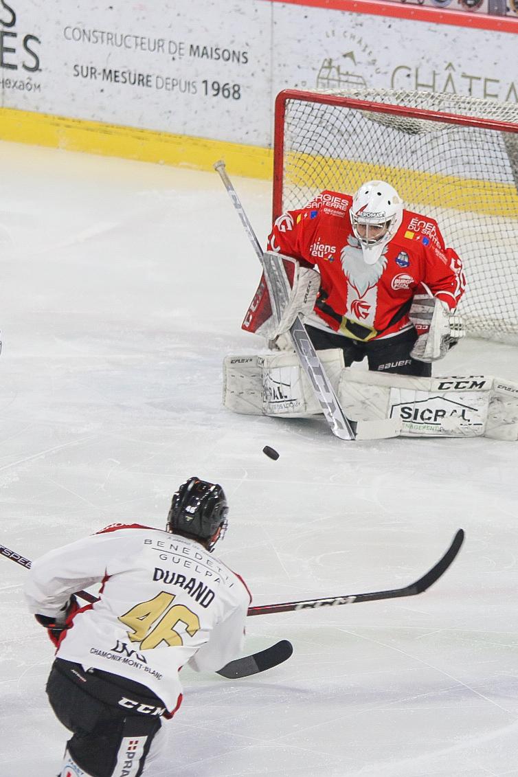 Amiens  1 - 5 Chamonix 