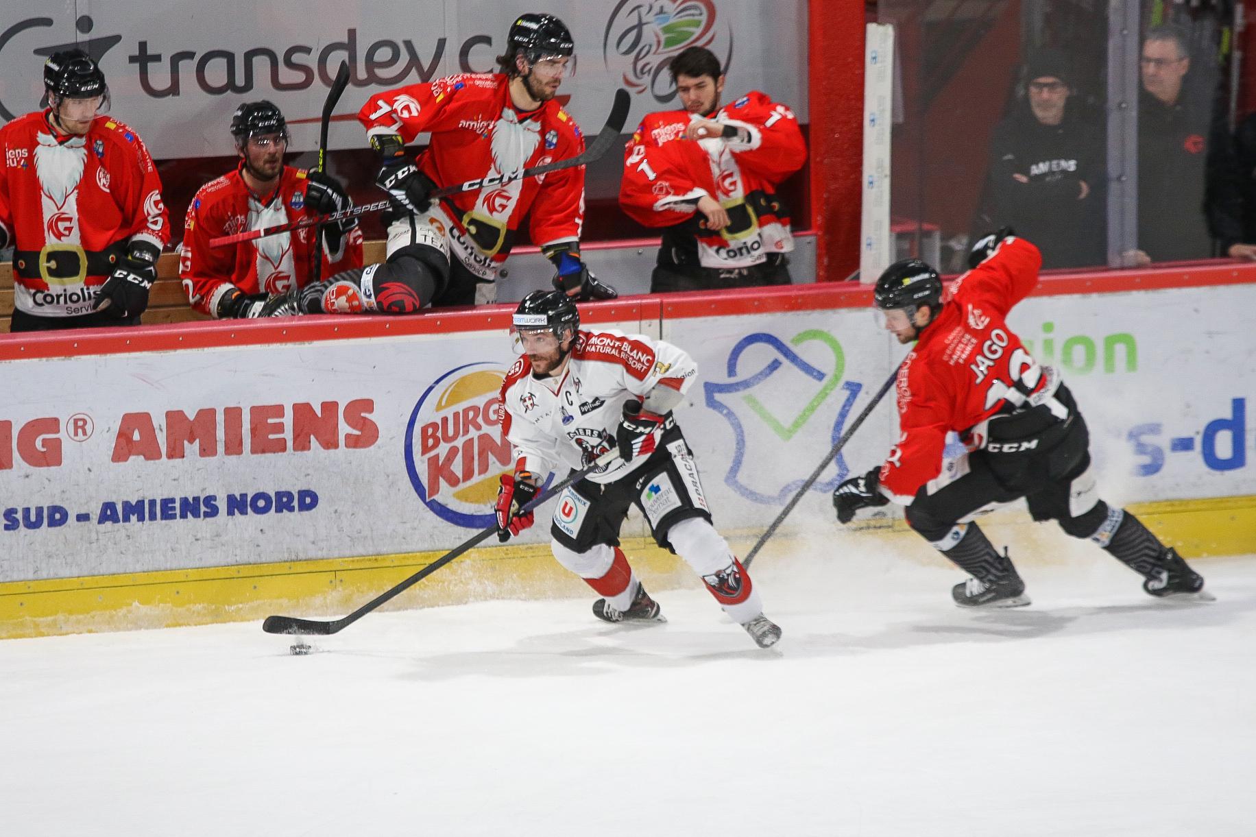 Amiens  1 - 5 Chamonix 