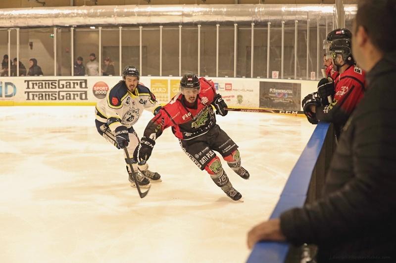 Nimes 4 - 5 Avignon