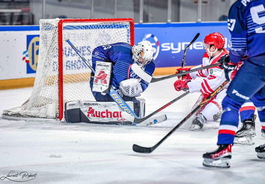 France 4 - 7 Poland