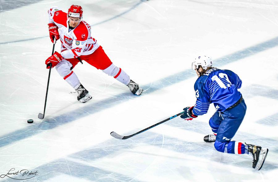 France 4 - 7 Poland