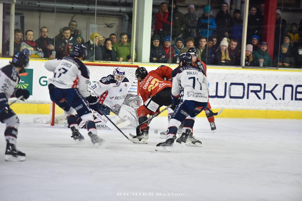 Chamonix  5 - 4 Angers 