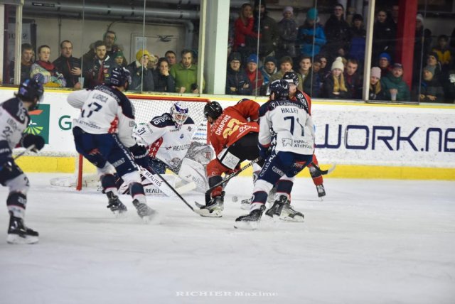Photo hockey match Chamonix  - Angers  le 27/12/2022