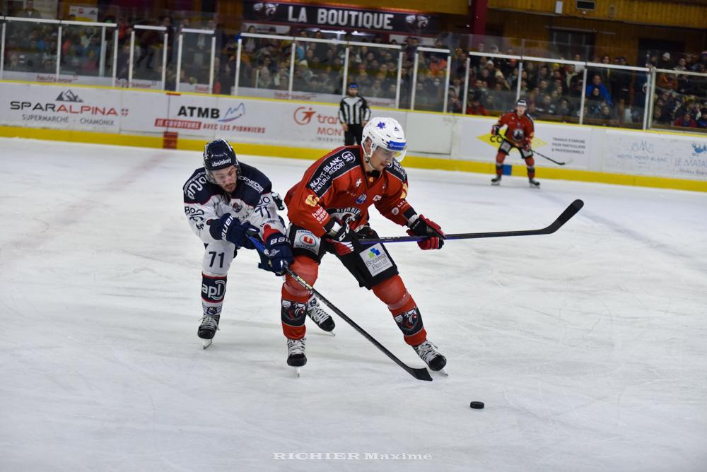 Chamonix  5 - 4 Angers 