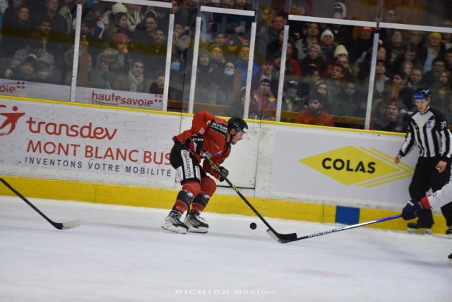 Photo hockey match Chamonix  - Angers  le 27/12/2022