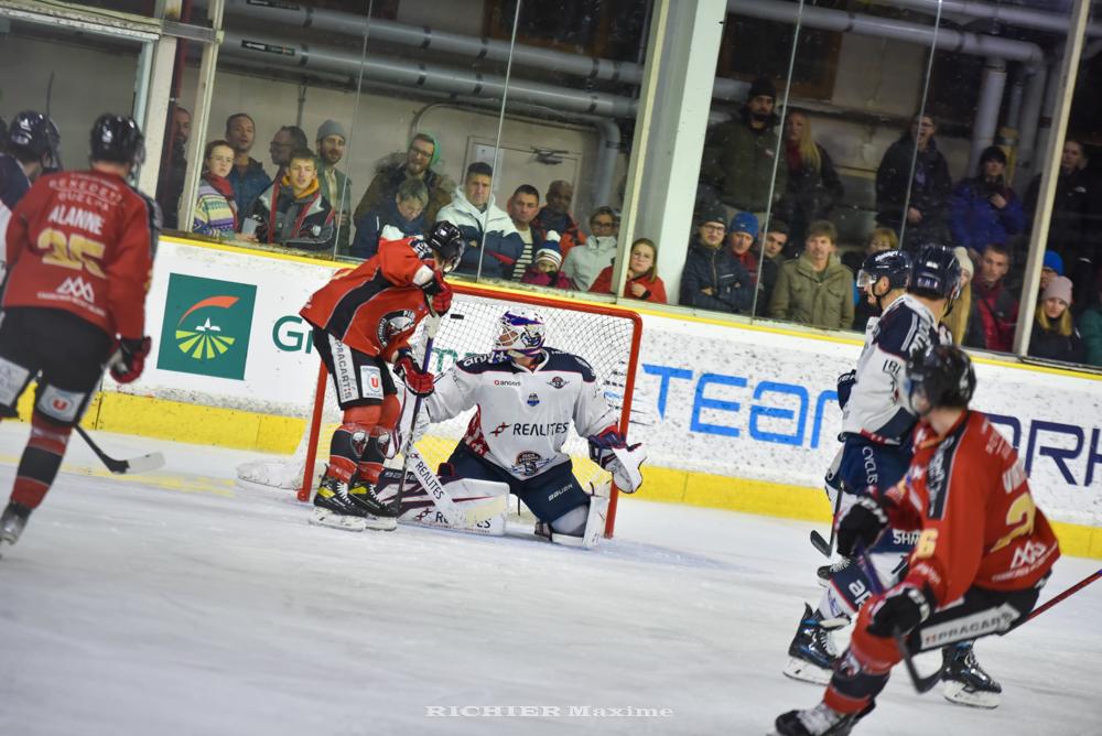 Chamonix  5 - 4 Angers 