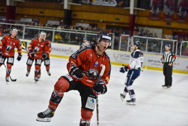 Photo hockey match Chamonix  - Angers  le 27/12/2022