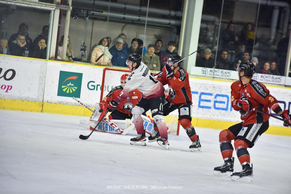 Chamonix  7 - 4 Mulhouse