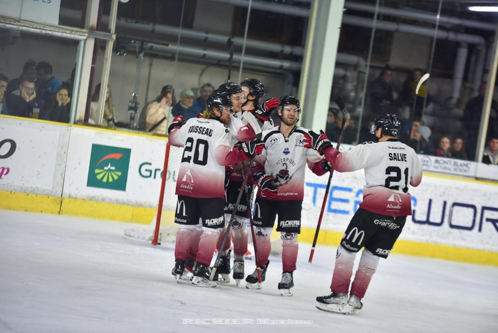 Chamonix  7 - 4 Mulhouse
