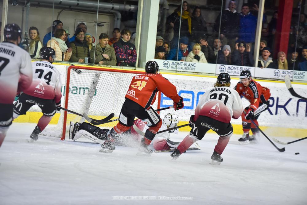 Chamonix  7 - 4 Mulhouse
