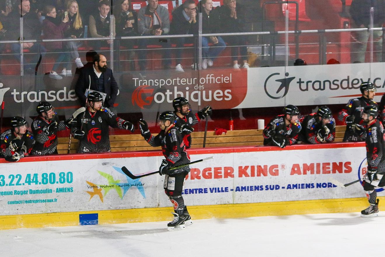 Amiens  4 - 0 Anglet