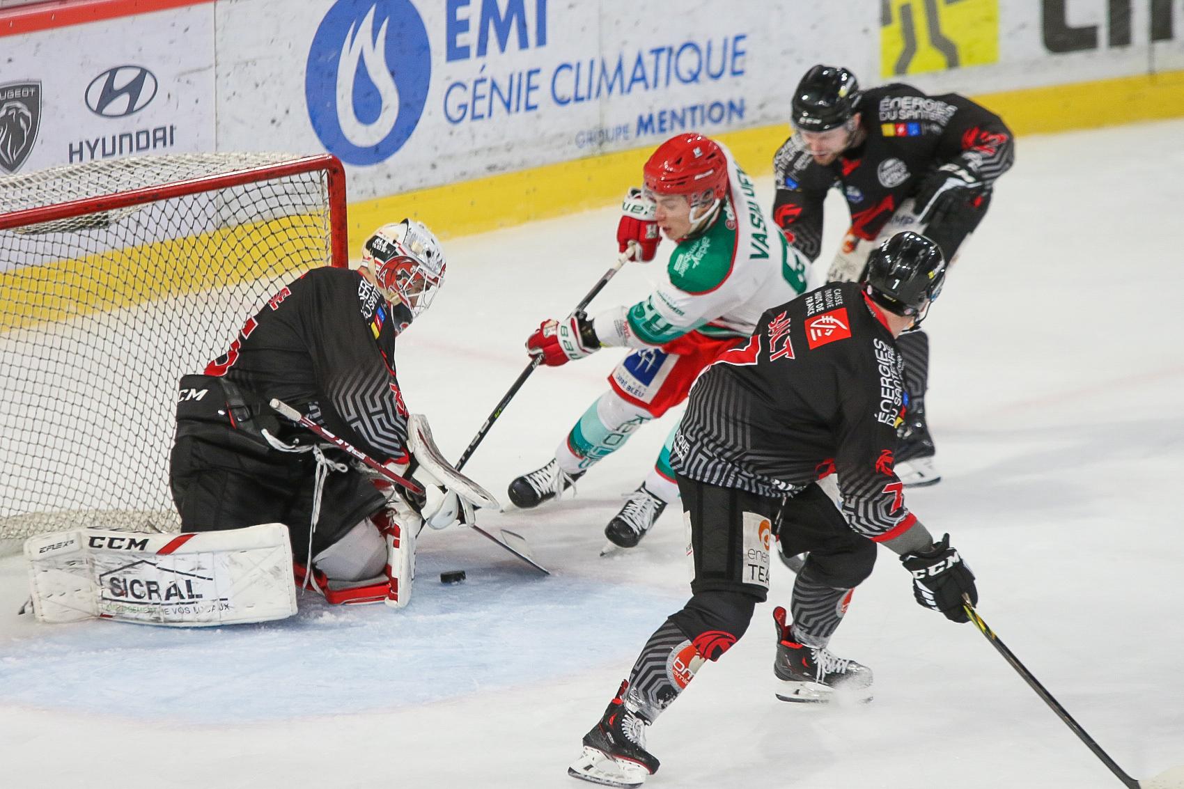 Amiens  4 - 0 Anglet