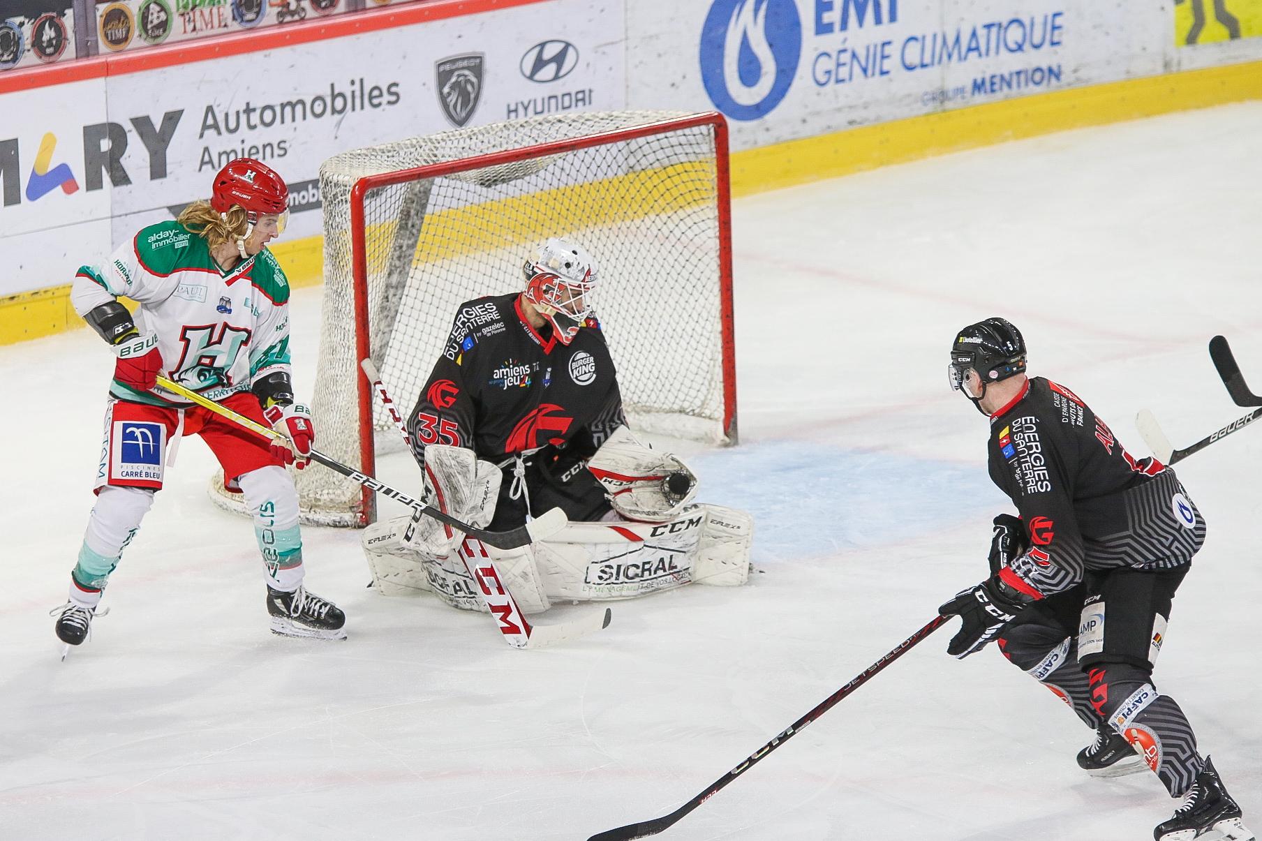 Amiens  4 - 0 Anglet