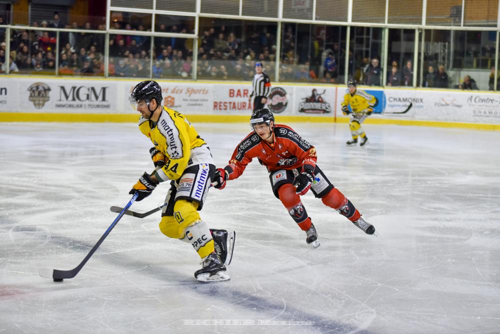 Chamonix  1 - 5 Rouen