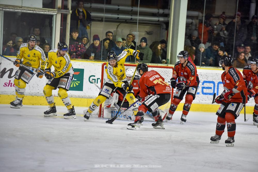 Chamonix  1 - 5 Rouen