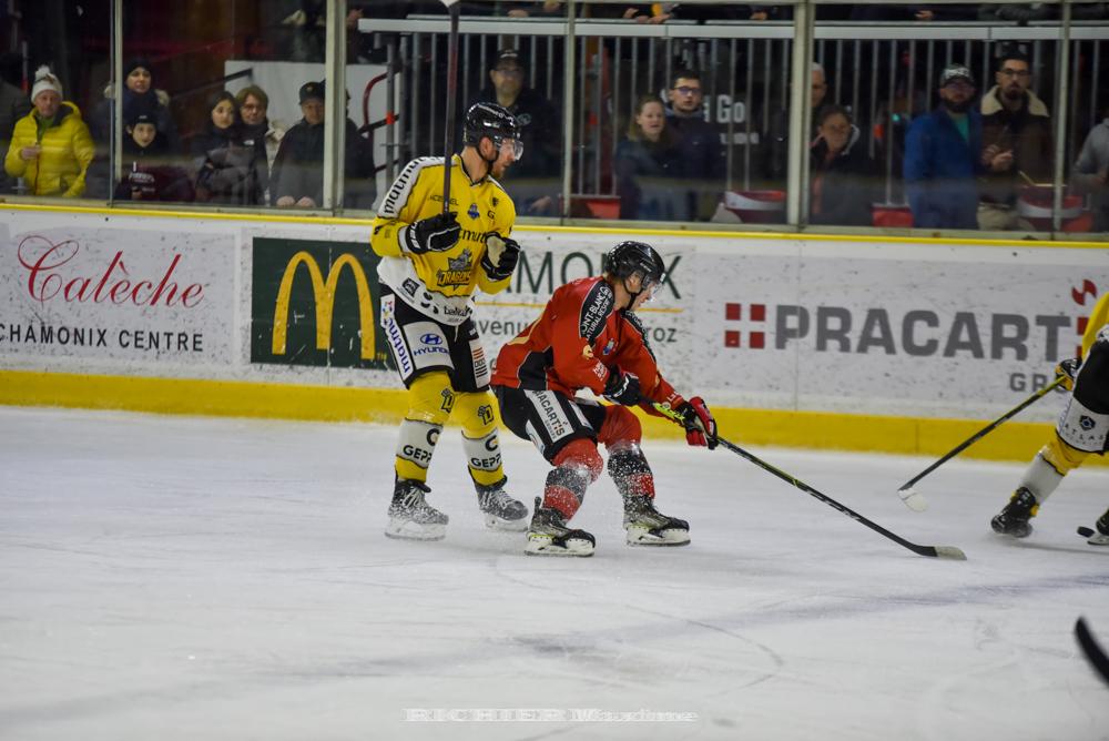 Chamonix  1 - 5 Rouen