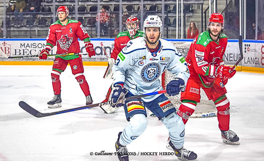 Nitra (SVK) 3 - 2 Cardiff