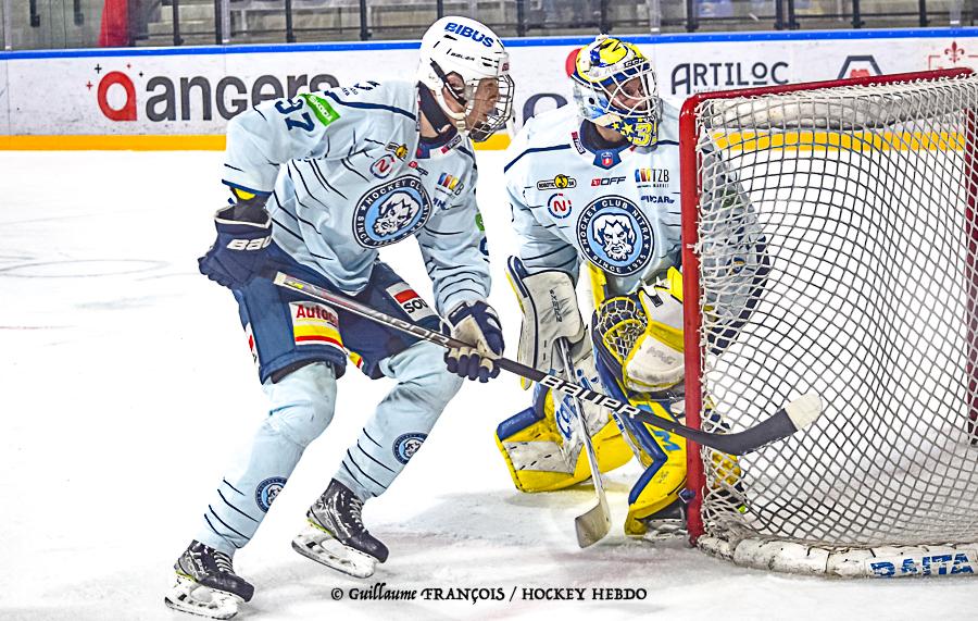 Nitra (SVK) 3 - 2 Cardiff