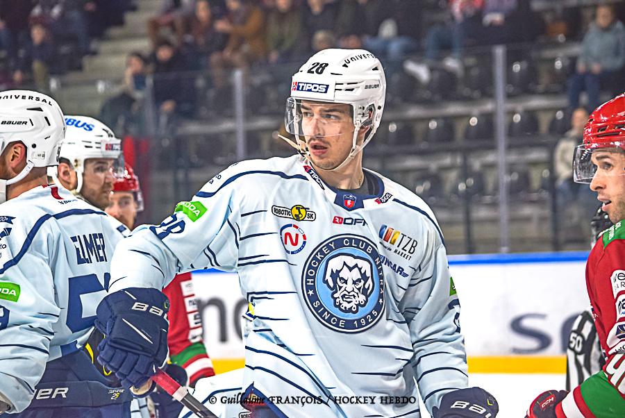 Nitra (SVK) 3 - 2 Cardiff