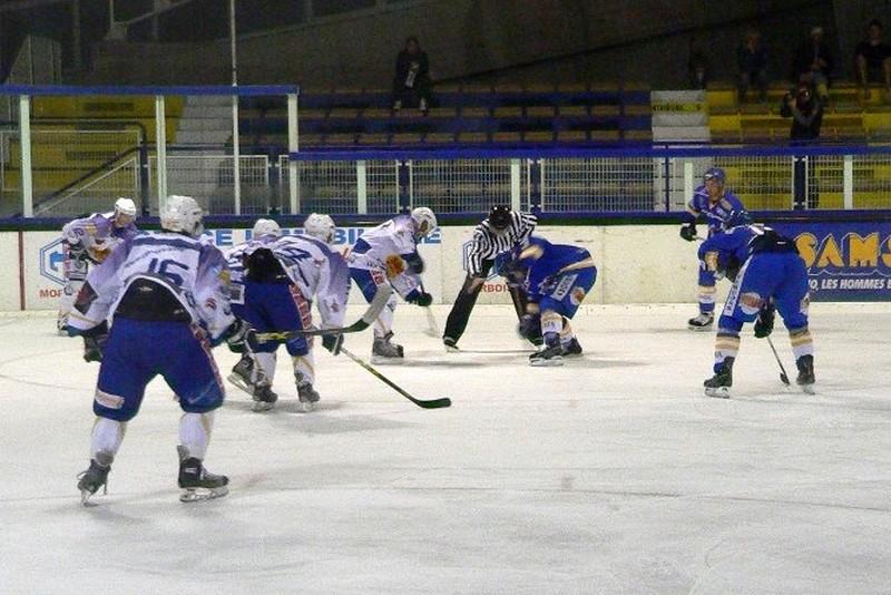 Villard-de-Lans 5 - 1 Avignon