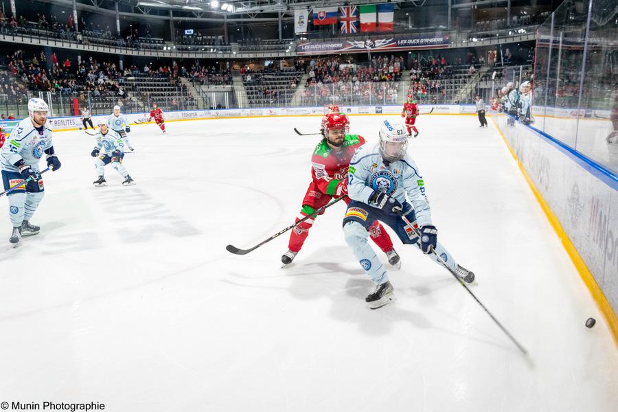 Nitra (SVK) 3 - 2 Cardiff