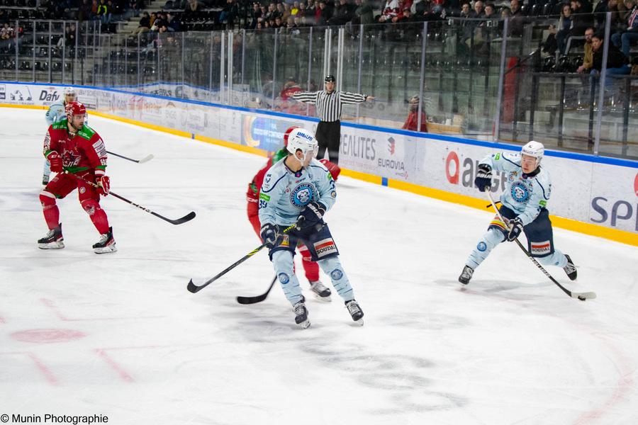 Nitra (SVK) 3 - 2 Cardiff