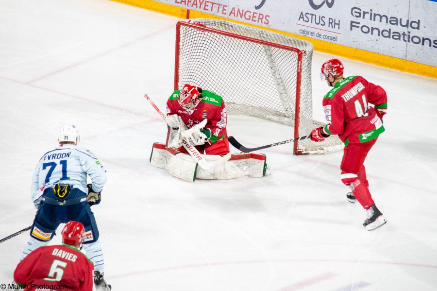 Nitra (SVK) 3 - 2 Cardiff