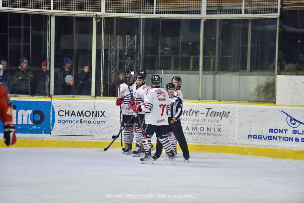 Chamonix  3 - 2 Briançon 