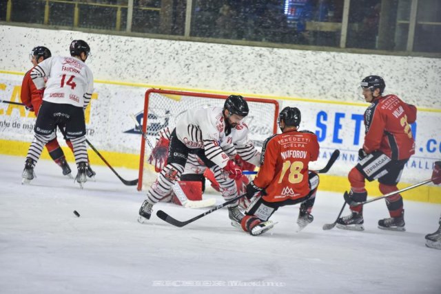 Photo hockey match Chamonix  - Briançon  le 17/01/2023
