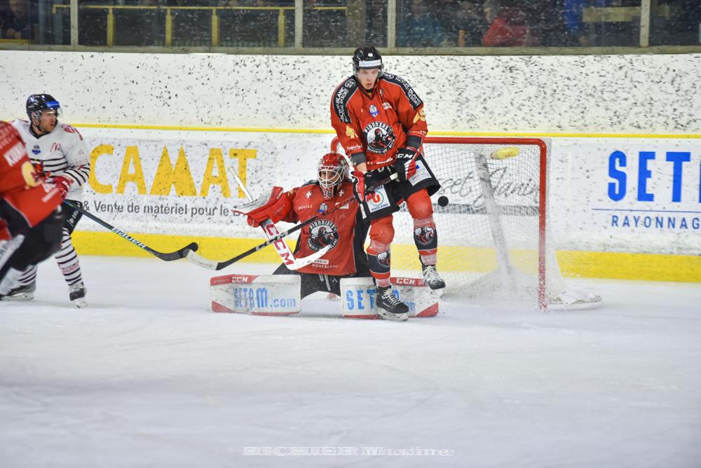 Chamonix  3 - 2 Briançon 